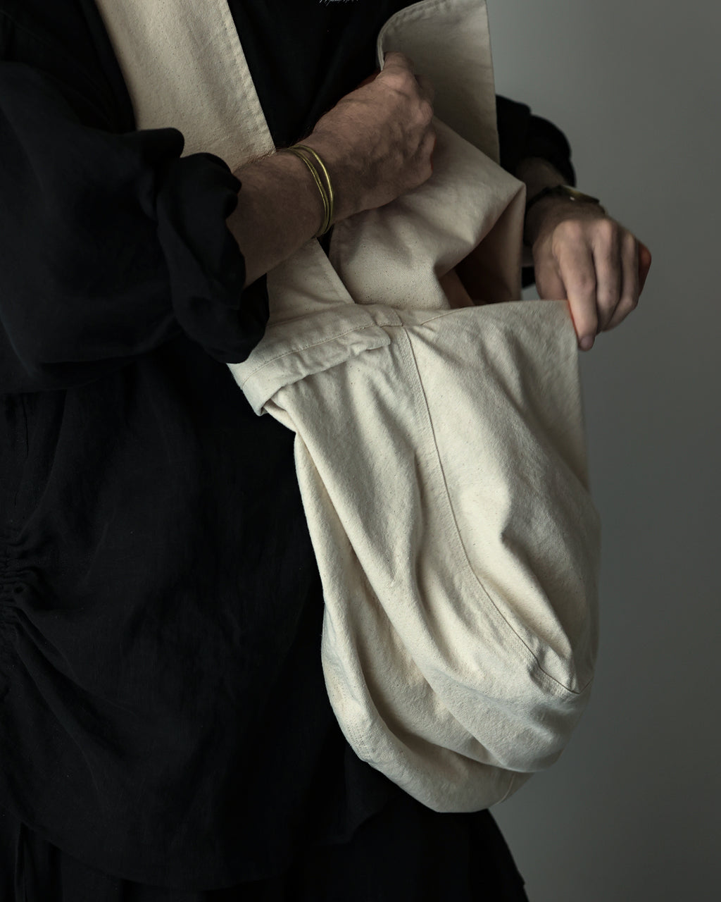 Cotton Canvas News Paper Bag <#ivory>