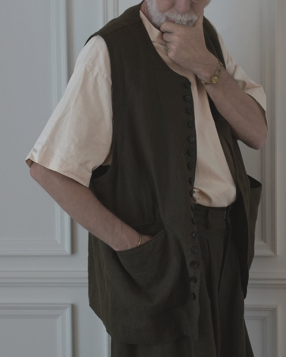 Button Design Crew Neck Vest〈 000006-03 〉
