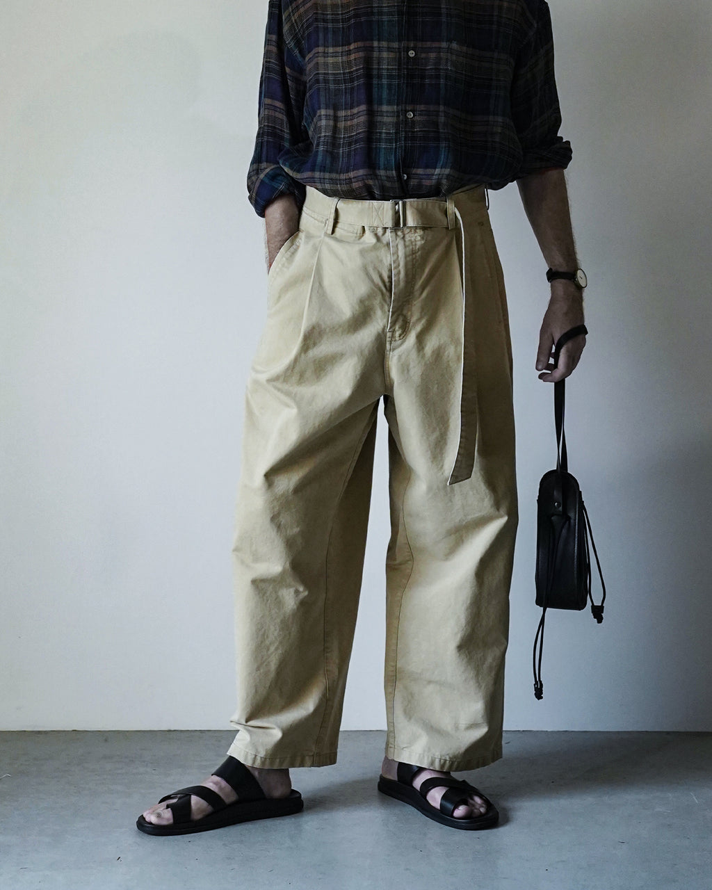 Cotton Chino Belted Wide Tapered 1Tuck Baggy Pants <#beige>