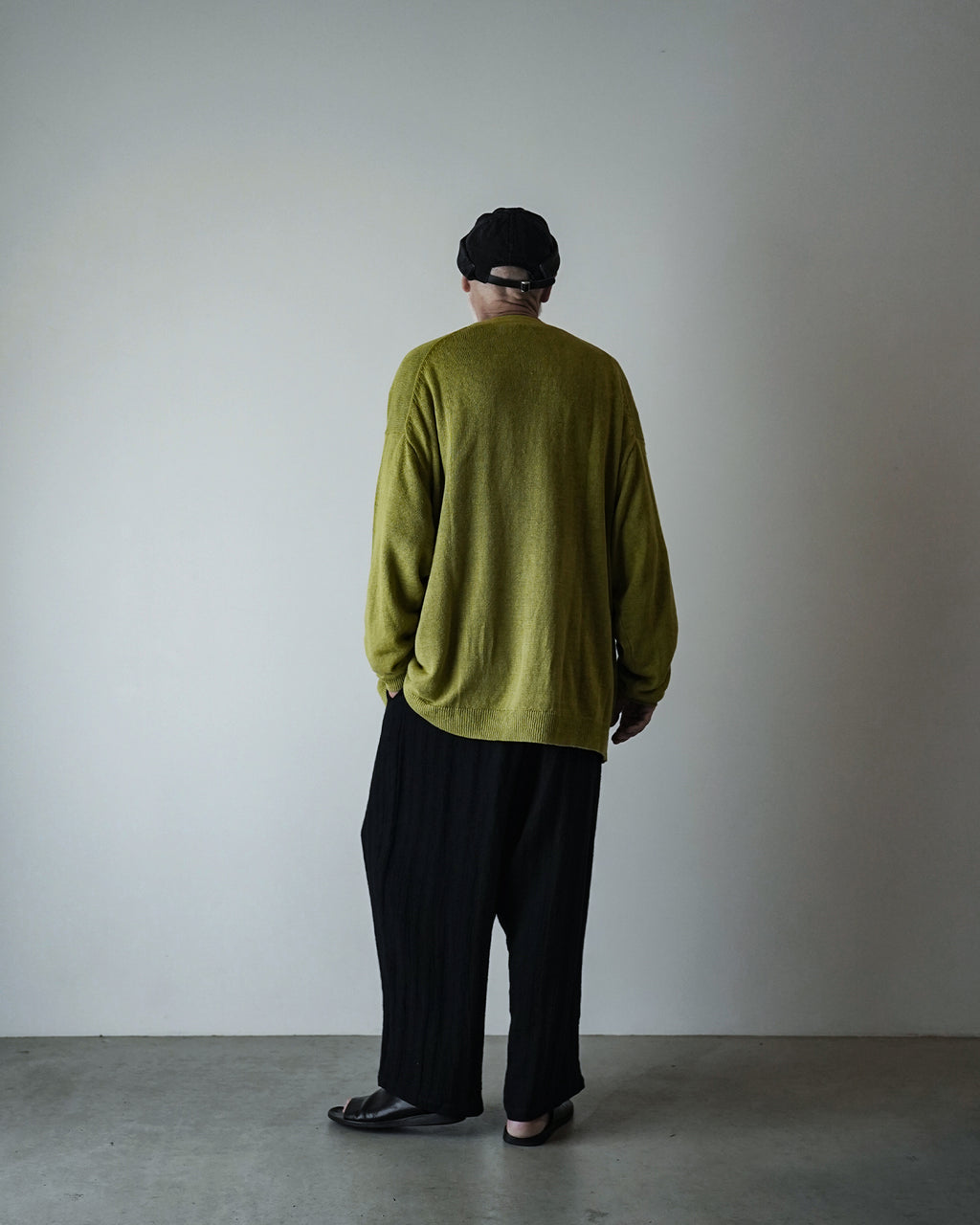 Linen Mid-Gauge V-Neck Knit Gown Cardigan <#yellow>