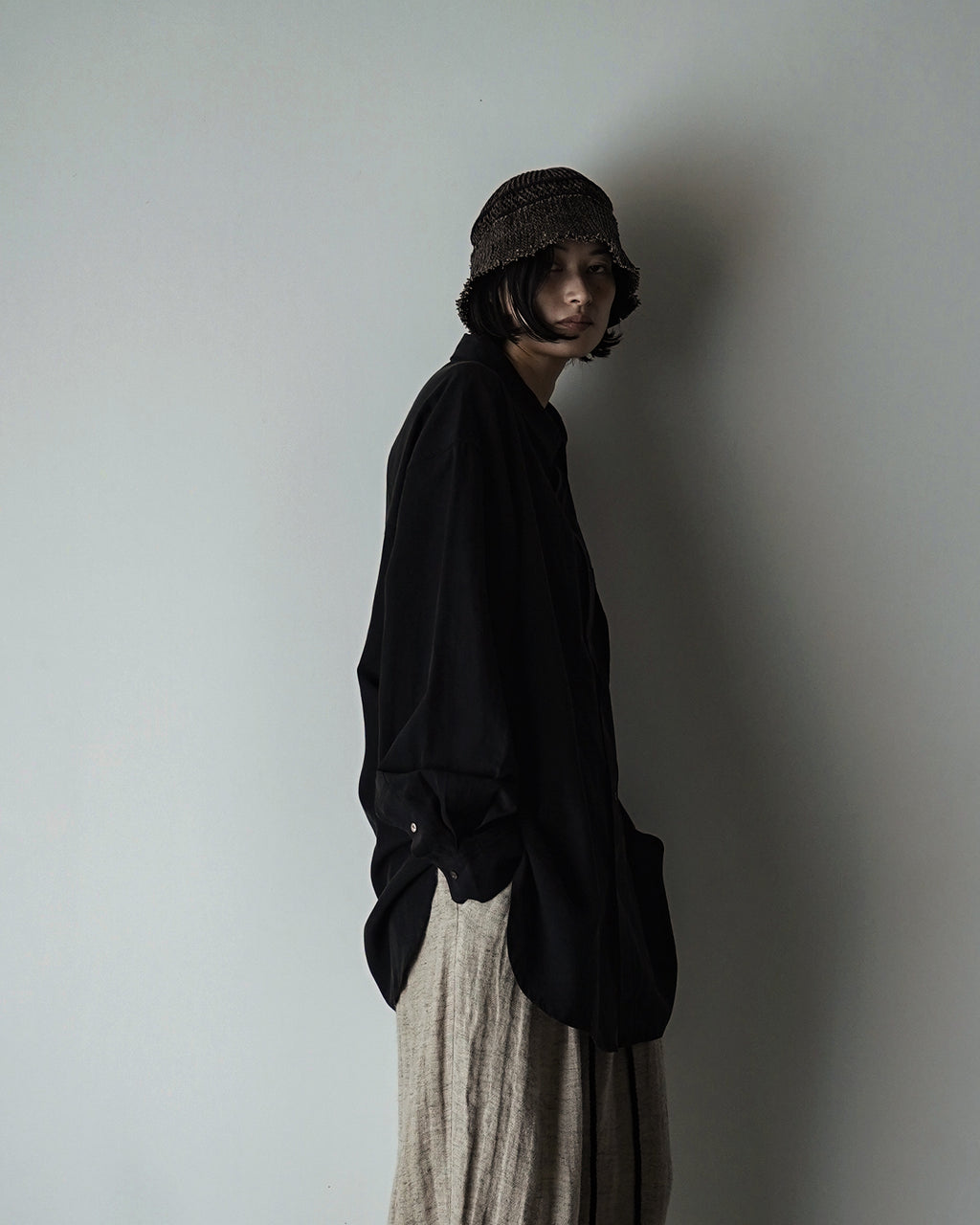Linen-Tencel Double Pocket Regular Collar Over Shirt <#black>