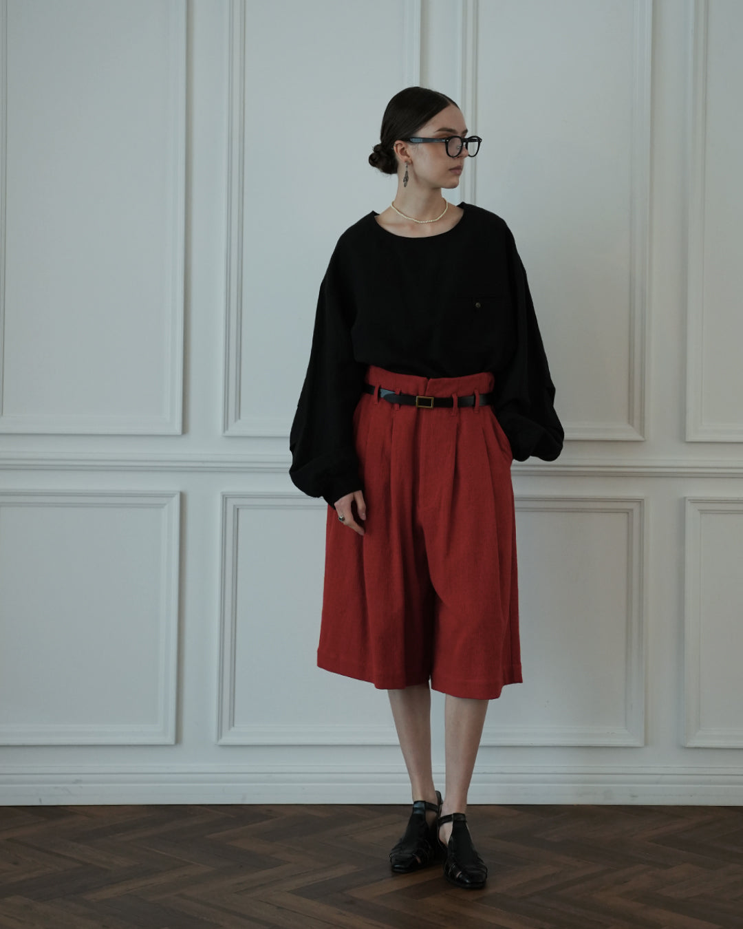 High Waist 2 Tuck Wide Half Trousers〈 000012-03 〉