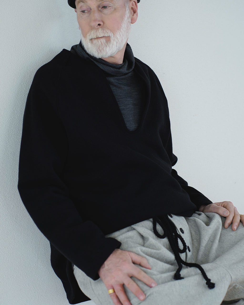 Heavy Azuma Raglan Sleeve Skipper Sweat <#black>