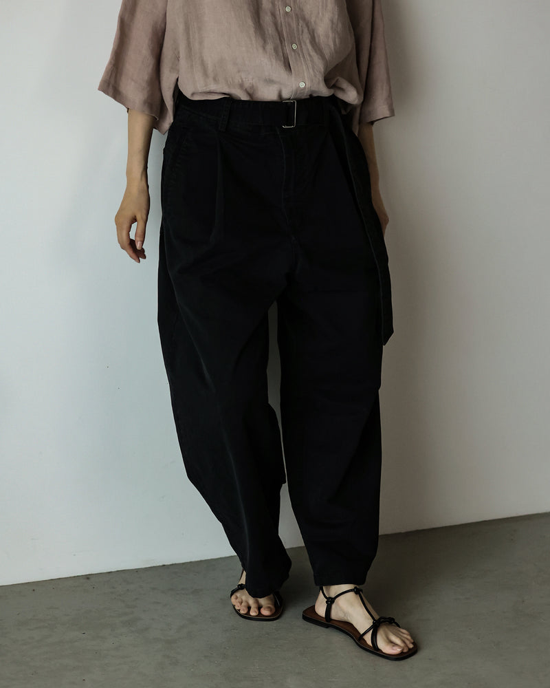Cotton Chino Belted Wide Tapered 1Tuck Baggy Pants <#black>