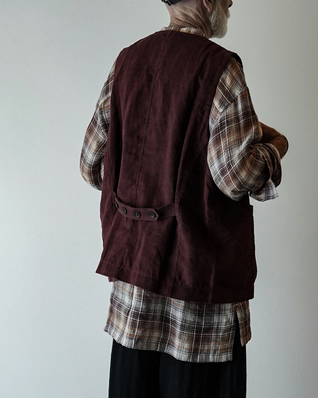 French Linen Back Belt Button Design V-Neck Vest <#burgundy>